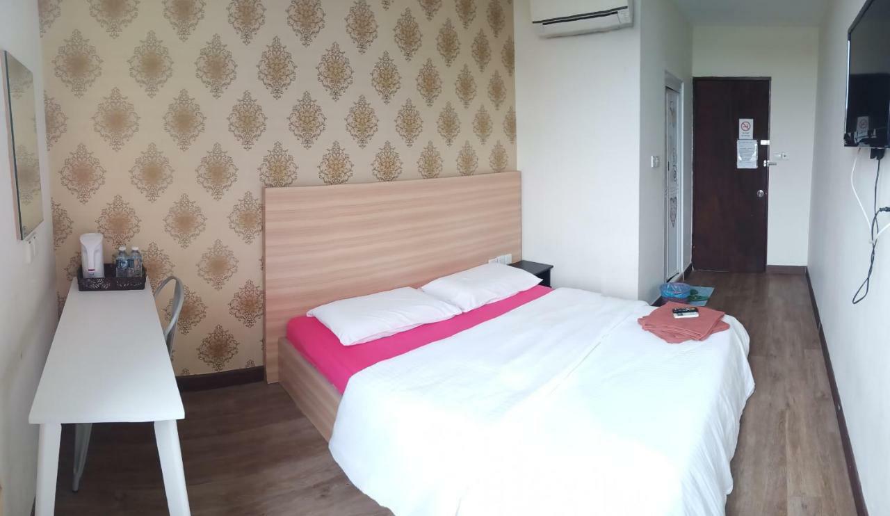 Hotel Truly Asia Kota Kinabalu Rom bilde